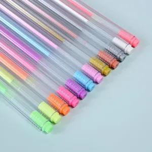 Set di evidenziatori colorati con fusto trasparente e cappucci vivaci per journaling e fai da te.