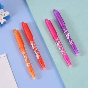 Buntes löschbares Gelschreiber Set mit 0.5mm feiner Spitze für sanftes Schreiben in Schule.