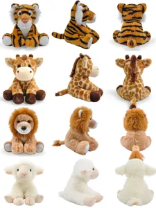 Süßes sitzendes Kuscheltier-Set mit Tiger, Giraffe, Löwe und Lamm aus verschiedenen Winkeln.