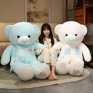 Grande orsacchiotto di peluche gigante con sciarpa e ricamo di rose per bambini e decorazione.