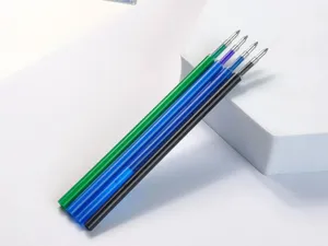 Set di ricariche per penne gel colorate con punte scorrevoli per forniture di cancelleria.
