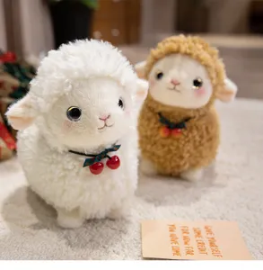 Schattige pluche schaap knuffel set, zachte stoffen pop voor huisdecoratie en kindercadeautje.