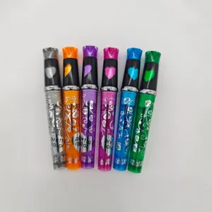 Set de bolígrafos de pintura corporal lavables para niños con diseño de corazón.