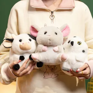 Conjunto de peluches de animales gorditos, búho vaca y ratón juguetes suaves.