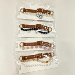 Luxe kristalen kraal huisdier halsband voor katten en honden, elegant leer en parel design.