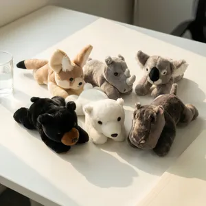 Schattige liggende pluche dieren set met verschillende dierontwerpen zachte poppen.
