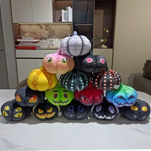 Jouet en Peluche de Citrouille d'Halloween Jolie Poupée Rembourrée Compagnon Apaisant pour Enfants Cadeau de Fêtes