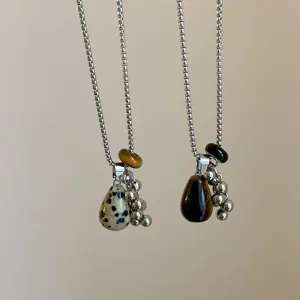 Vintage Titaniumstaal Natuursteen Hanger Ketting Luxe Druiventros Metalen Kralen Halsketting Mode Unisex Sieraden Cadeau