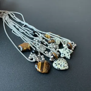 Natuursteen cluster ketting met titanium staal ketting, ster en hart hanger sieraden.