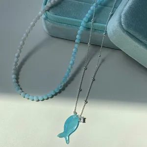 Ensemble de collier de zircon de petit poisson vert menthe frais avec chaîne de clavicule.