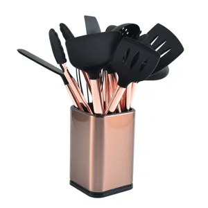 Set de utensilios de cocina de silicona con mango dorado y espátula cuchara antiadherente