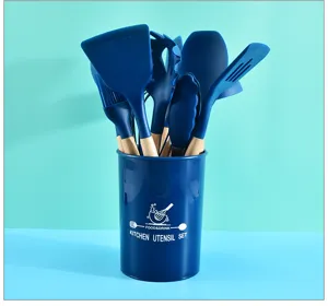 Set di utensili da cucina in silicone con manico in legno e contenitore dettaglio utile