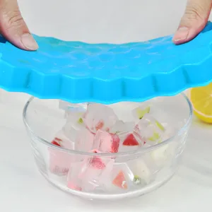 Silicone honeycomb ice cube tray mold with lid, flexible ice maker tool for DIY home use.