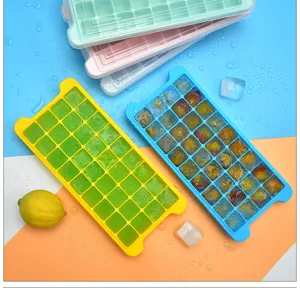 Vassoio per cubetti di ghiaccio in silicone 36 griglie, stampo flessibile con coperchio.