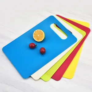 Nordic Minimalist PP Plastic Cutting Board Household Kitchen Fruit Vegetable Chopping Board With Hanging Hole