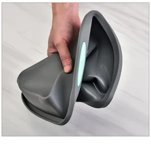 Flexible grey silicone baking mold detail showing high elasticity and durable material.