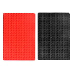 Tappeto da forno a piramide in silicone antiaderente BBQ scolo olio rosso nero cucina