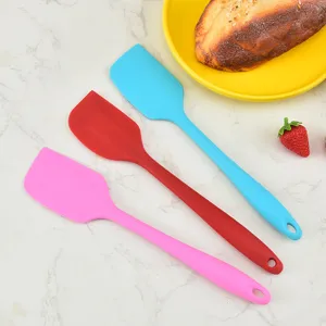 Set di spatole da forno in silicone, pratico raschietto da cucina per crema e dolci.