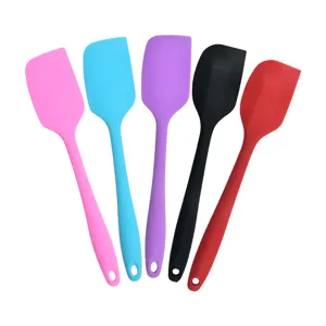 Set di spatole in silicone multicolore, utensile da cucina senza soluzione di continuità per crema.