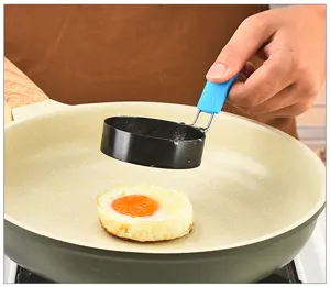 Stainless steel round fried egg mold, non-stick cooking ring for breakfast and patties.