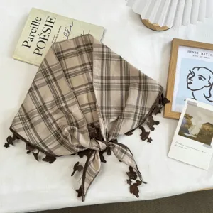 Plaid-Dreieckstuch mit süßer Fransen-Spitze, vielseitiges Vintage-Sommerkopftuch und Halstuch.