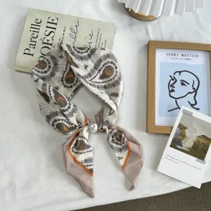 Vintage floral print triangle scarf with pearl buckle elegant neckerchief for women fashion