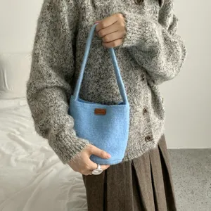 Korean ins style felt bucket bag autumn winter retro versatile single shoulder handbag for women
