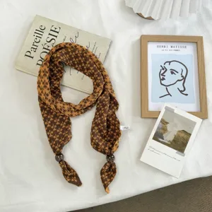 Knitted long scarf with snowflake pattern and wooden beads, retro brown neckerchief for autumn.