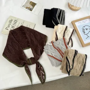 Korean Retro Contrast Trim Knitted Hollow Out Scarf For Women Early Autumn Triangle Neckerchief Elegant Thin Neck Bib Scarf Fashion Accessory