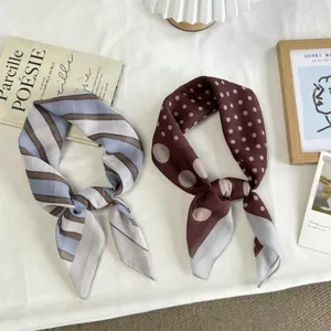 Hermoso pañuelo de seda con topos y rayas para mujer, accesorio de verano.