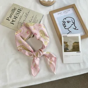 Roze paisley print kleine vierkante zijden sjaal retro hoofdband halsdoek dames