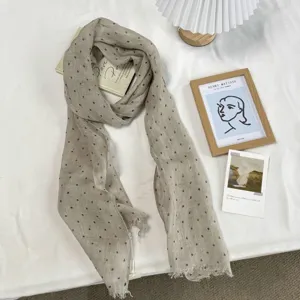 Élégant foulard en lin à pois avec franges, châle d'été léger et respirant pour femmes.