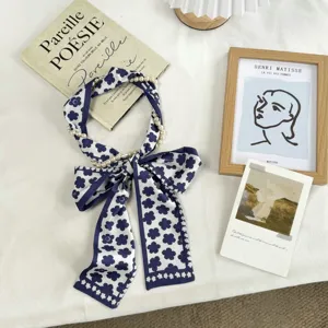 Foulard ruban à fleurs de style coréen avec perles, idéal pour le cou, les cheveux ou le sac.