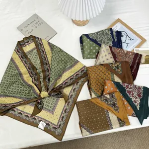 Vintage Floral Triangle Scarf For Women Paisley Print Neckerchief Satin Texture Scarf Commuter Hair Scarf Wrap Accessory