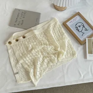 Witte gebreide opengewerkte rok verlenging gelaagde rok met knopen in vintage chic stijl