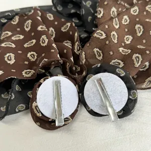Paisley bloem broche haarclip met bijpassende zijden sjaal lint voor dames stijl.