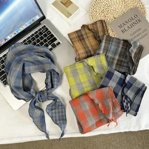 Koreanische Mode Kariert Dreieckstuch Polyester Karomuster Halstuch Rüschenkante Dekorativ Kleine Seidentuch Für Damen Frühling