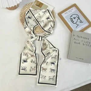 Foulard skinny en soie avec motif de cheval, accessoire élégant pour cou et cheveux, chic.