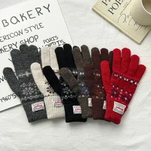 Women's Winter Thickened Warm Fair Isle Knit Gloves Multi-Color Close-up Detail View