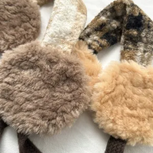Niedliche flauschige Winter Ohrenschützer für Damen, warme kuschelige Plüsch Ohrenwärmer.