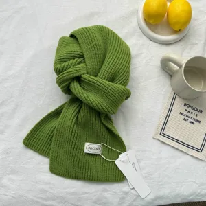 Écharpe en tricot vert pour femme, élégant chauffe-cou chaud en laine d'hiver.