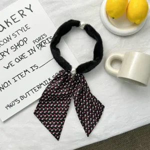 Plush lazy scarf with pearl magnetic buckle, soft warm winter neckerchief for daily wear
