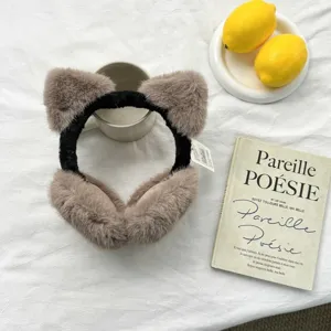 Flauschige Katzenohren Ohrenschützer für Damen, warme Plüsch-Ohrwärmer im kalten Winter.