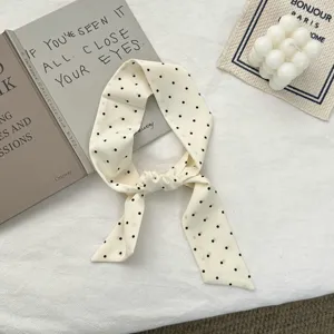 Chique smalle polkadot zijden sjaal voor dames, veelzijdig haarlint en stijlvolle nekaccessoire.