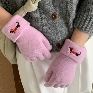 Cute puppy embroidered knit touchscreen gloves for women autumn winter warm pink mittens.