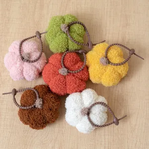 Ciondolo Giocattolo in Peluche di Zucca Creativo Carina Bambola di Peluche Decorazione di Halloween Portachiavi Ornamento Appeso per Borsa