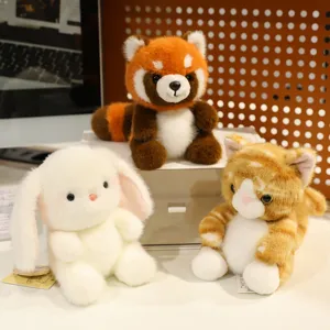 Joli ensemble de peluches d'animaux avec panda roux, lapin et chat pour enfants et cadeau.