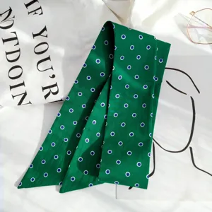 Foulard skinny à pois vert pour femmes, élégant ruban de cou pour sacs et accessoires de poignet.