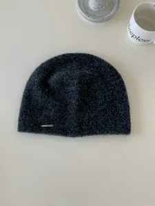 Berretto in maglia grigio scuro berretto di lana caldo invernale stile casual