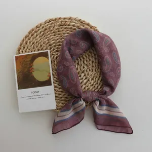 Vintage floral print small square scarf for women, soft cotton neckerchief, breathable retro scarf.